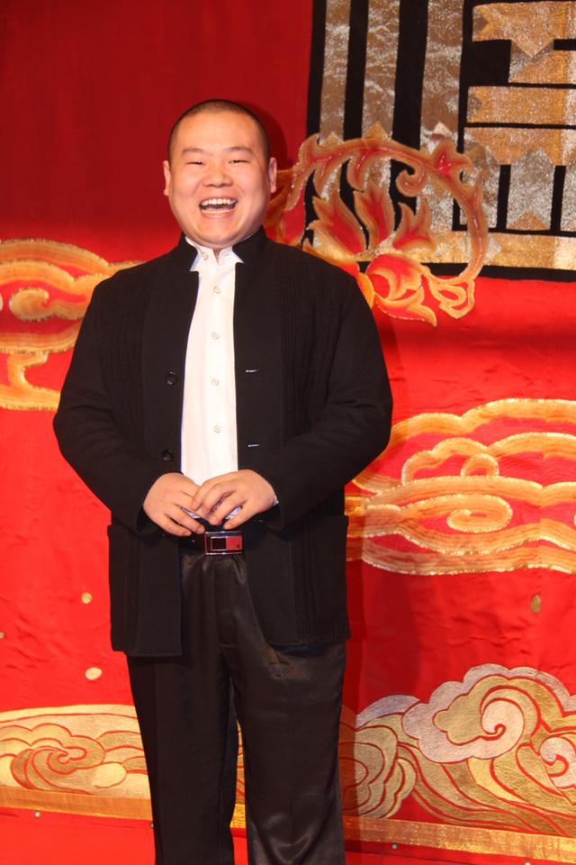 笑星岳云鹏最新相声盛宴即将登陆成都，精彩不容错过！